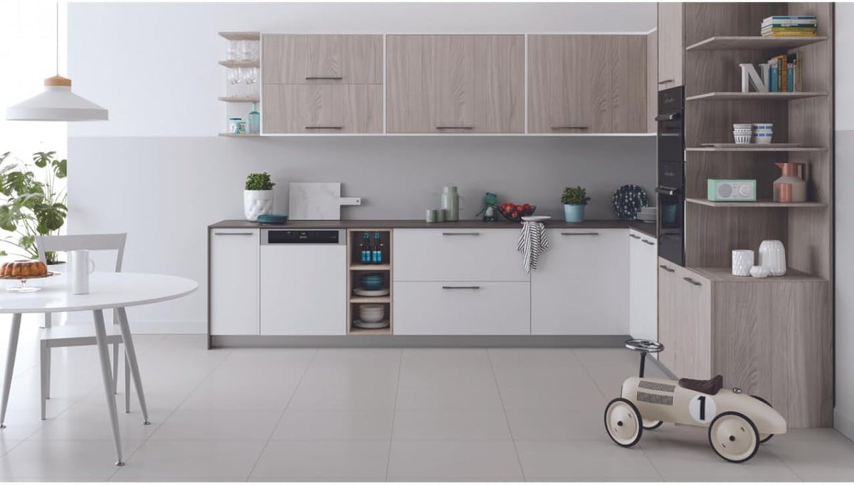 Lave-vaisselle Indesit DBC3C26X, acier inoxydable, 60cm, 14 Couverts, 60cm Largeur, encastrable, Classe E